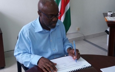 Suriname en VN ondertekenen Nationaal Implementatie Plan 2018
