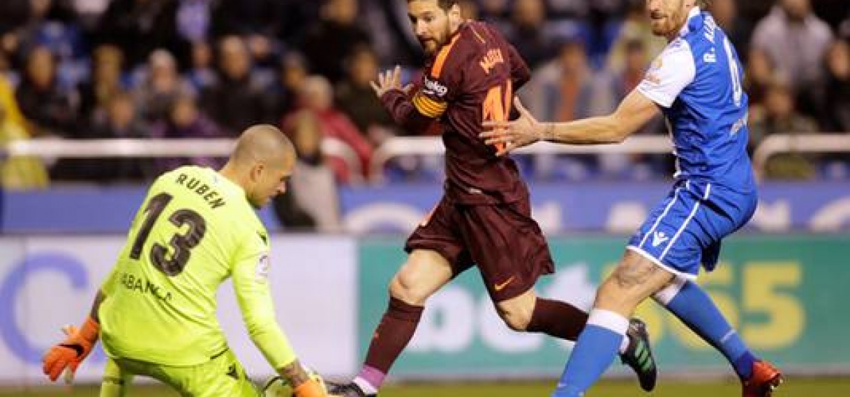 FC Barcelona ongeslagen kampioen, Seedorf degradeert met Deportivo