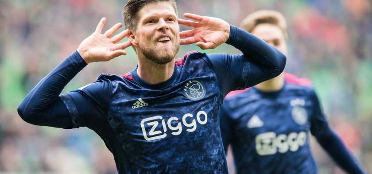 Tiental Ajax ontsnapt bij FC Groningen