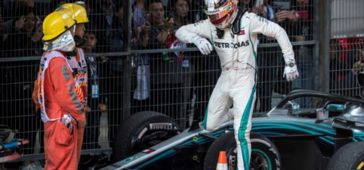 Hamilton spreekt na vierde plaats in China van dramatisch weekend