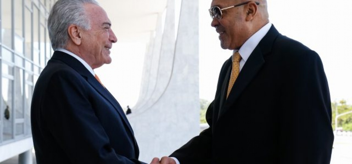 Suriname huldigt bilaterale band met Brazilië