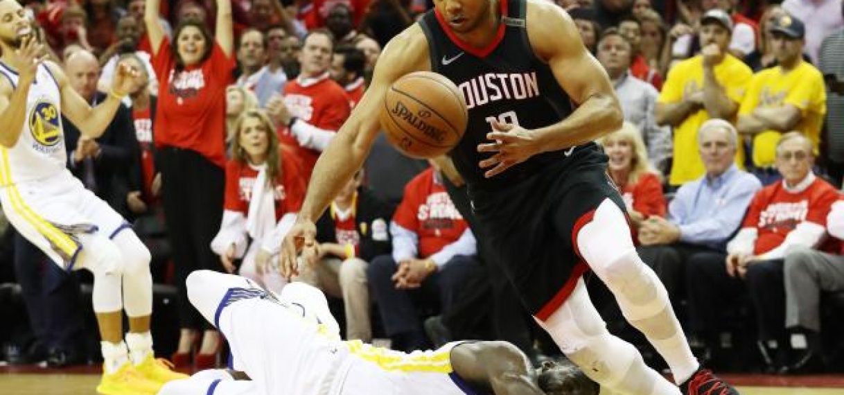 Rockets na derde zege op Warriors één overwinning verwijderd van NBA-finale