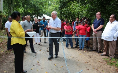 Samenwerking STINAPA en Rotary Suriname voor behoud Cultuurtuinbos