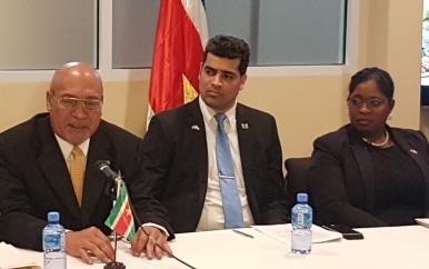 President Bouterse lovend over Surinaamse gemeenschap tijdens staatsbezoek India