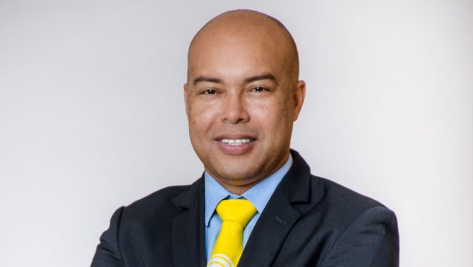 Mike Antonius Officieel Directeur Telesur STVS