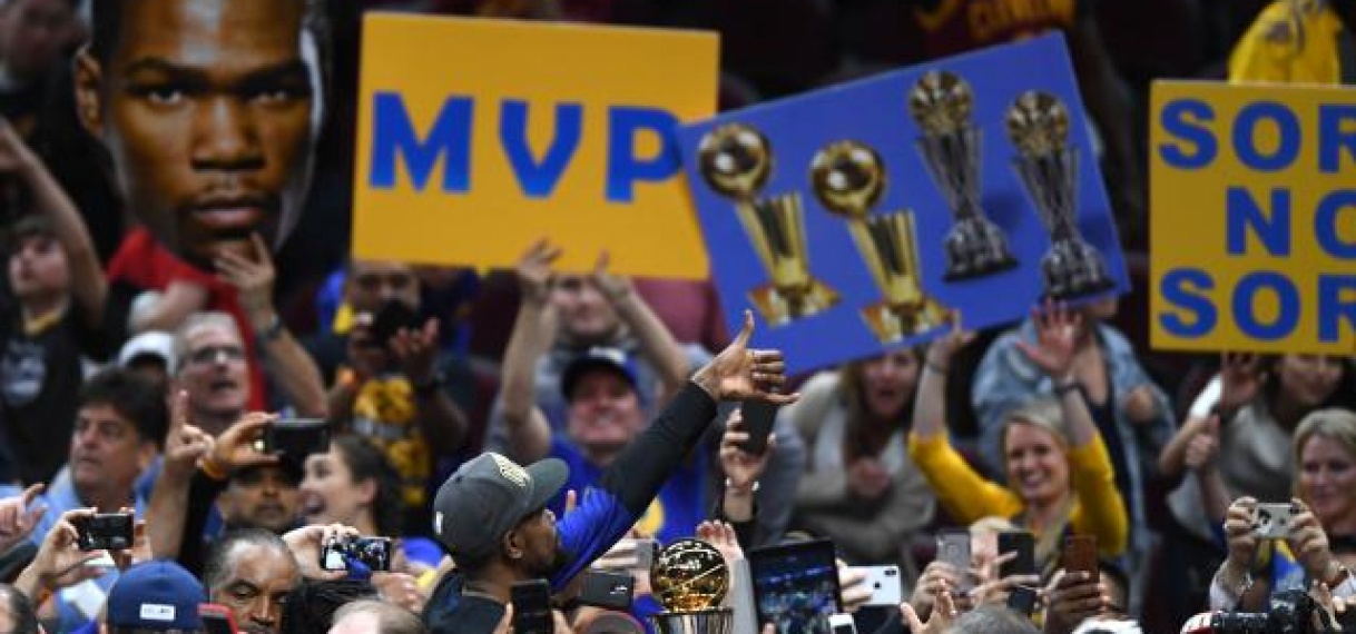 Warriors winnen NBA-titel na vierde zege op Cavaliers