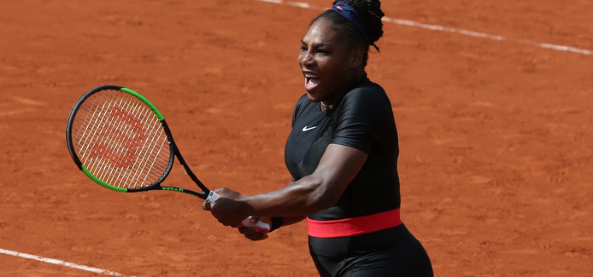 Serena Williams moet geblesseerd afhaken voor kraker tegen Sjarapova