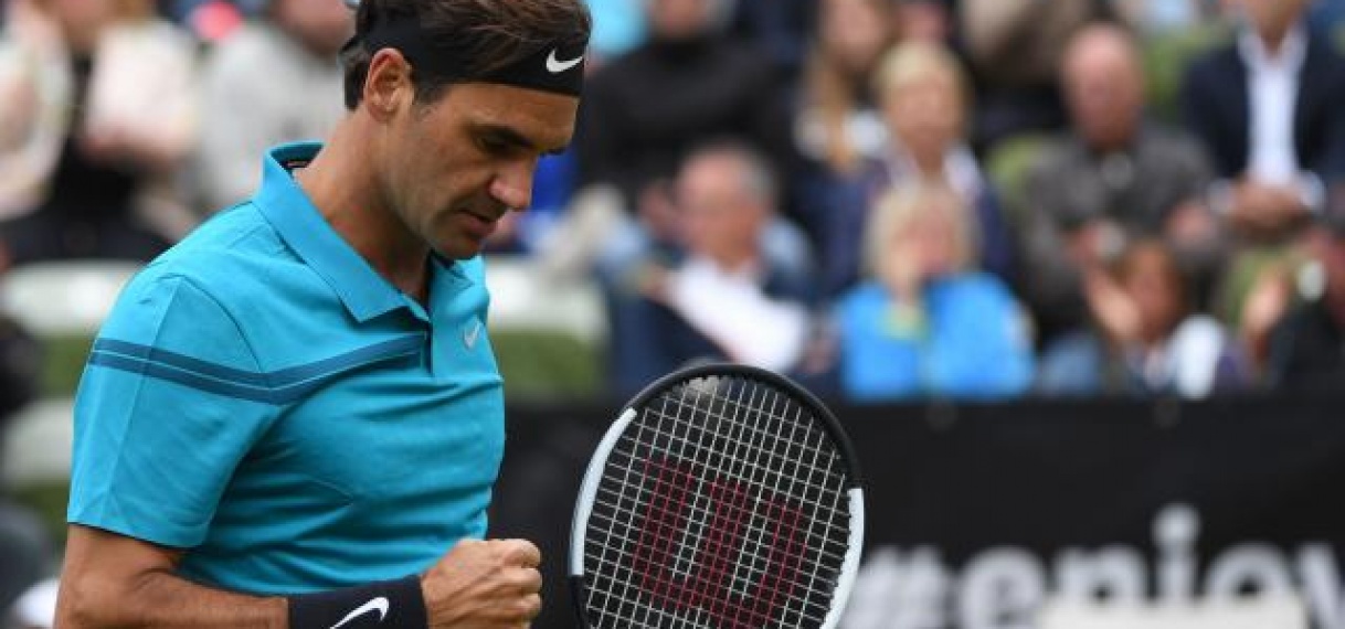 Federer plaatst zich ten koste van Pella voor halve finales in Stuttgart