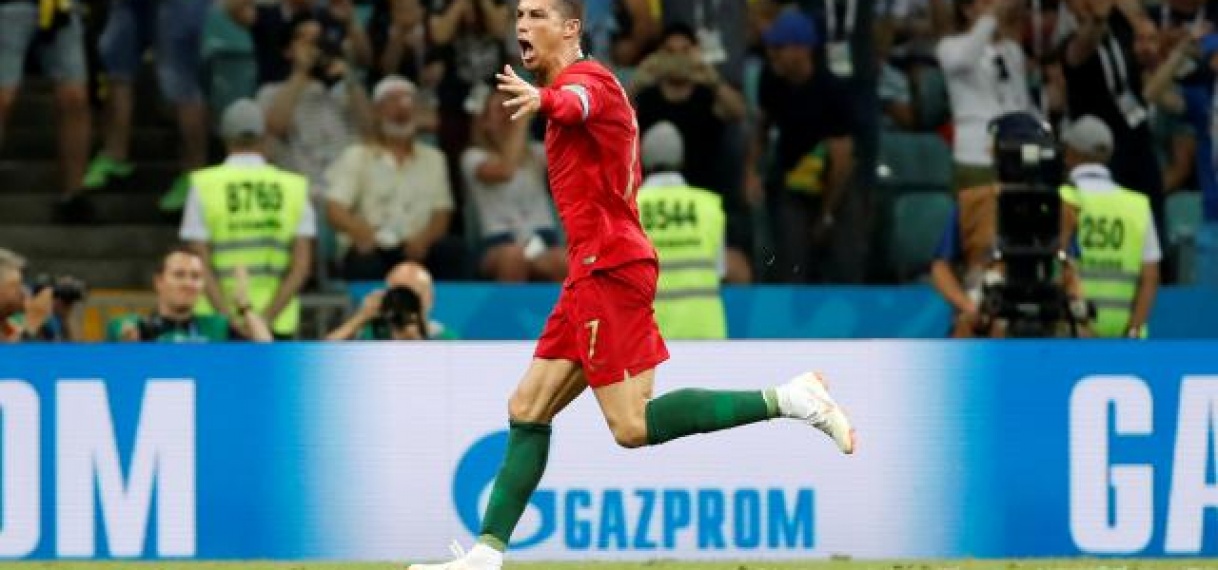 Ronaldo bezorgt Portugal met hattrick punt in spektakelstuk tegen Spanje