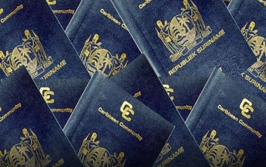 Surinaams paspoort niet minder veilig bij verwijderen 2D barcode