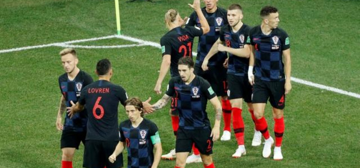 Kroatië verslaat Denemarken na penalty’s en is vierde kwartfinalist op WK