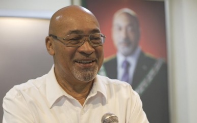 Reis president Bouterse naar Cuba, uitgesteld