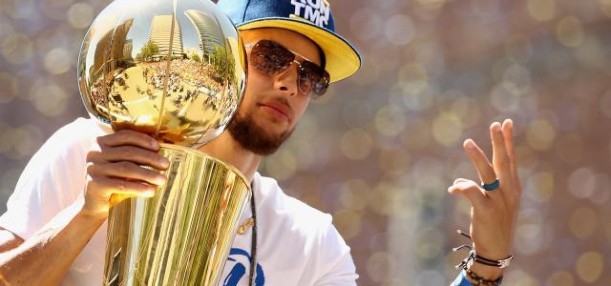 NBA-ster Curry wil nooit voor andere ploeg dan Golden State Warriors spelen