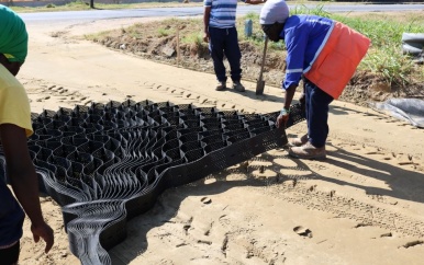 Suriname maakt gebruik van GeoWeb voor wegfundering