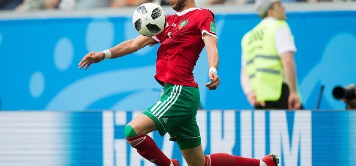 Hakim Ziyech heeft Marokko vrijdagavond aan een 2-0-overwinning geholpen tegen Kameroe