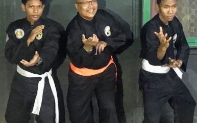 Het Surinaams nationaal Pencak Silat team naar Singapore