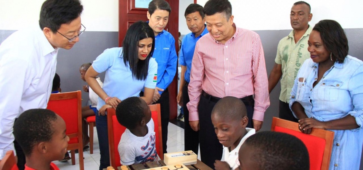 Minister Gopal en Chinese ambassadeur bezoeken Multifunctional Community Centre Sophia’s Lust