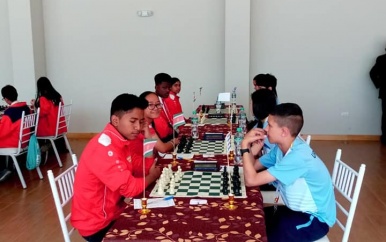 Schakers brengen eerste partij winst voor Suriname