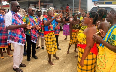 Minister Dikan roept Afro-Surinamers op elkander te steunen