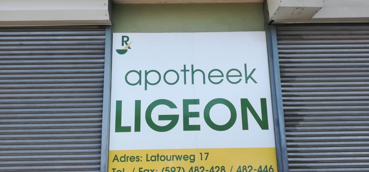 Werknemers van Apotheek Ligeon leggen werken neer
