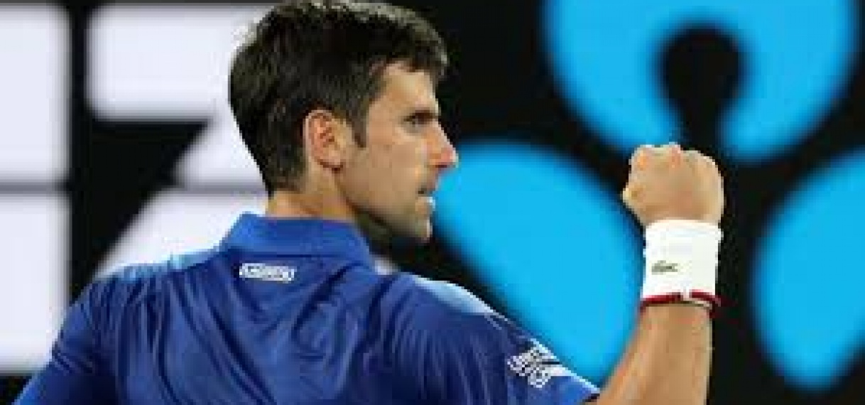Djokovic zonder problemen naar tweede ronde Australian Open