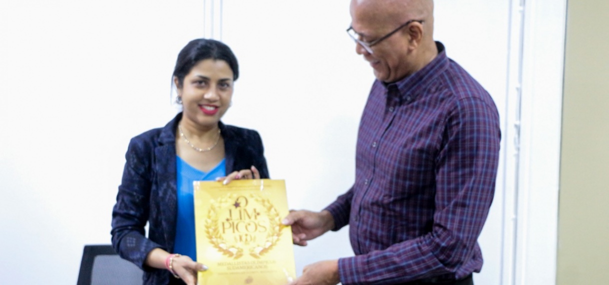 Minister Gopal ontvangt Nieuw bestuur Surinaamse Atletiek Bond