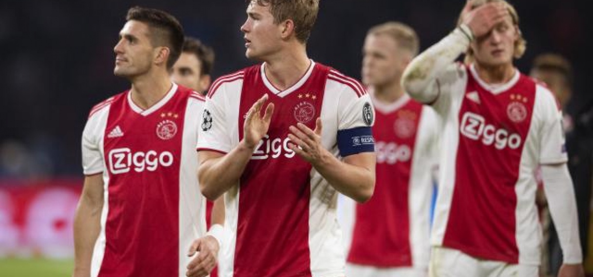 Ajax dicht bij uitschakeling in Champions league na verlies tegen Real Madrid