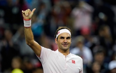 Federer naar laatste 32 in Miami, Serena Williams trekt zich terug