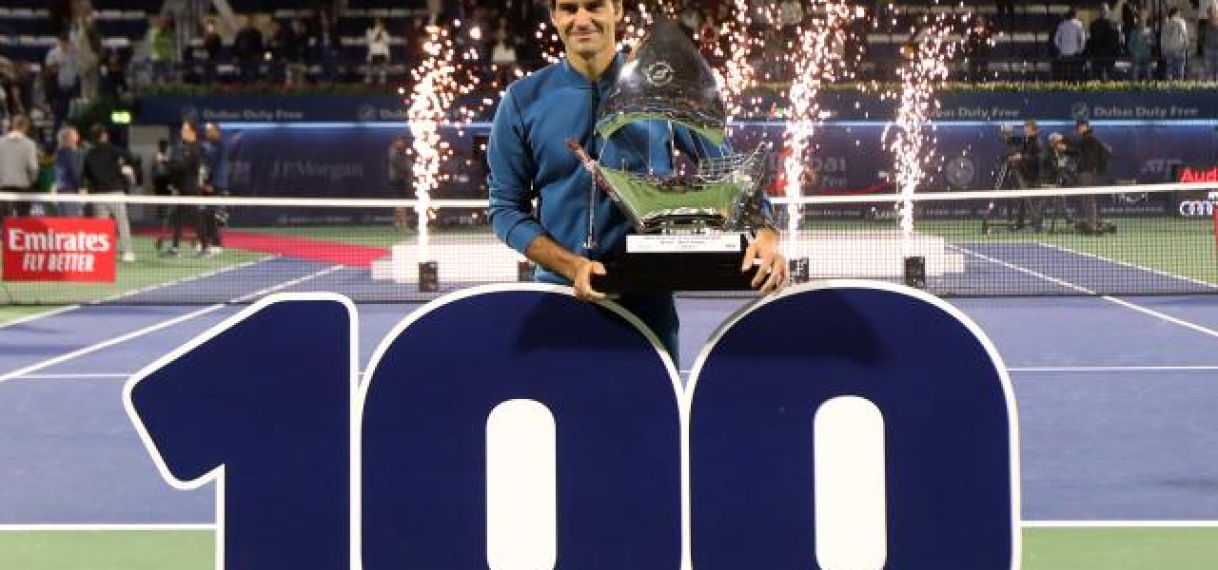 Roger Federer veroverde de honderdste titel uit zijn loopbaan