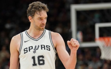 NBA-vedette Pau Gasol verlaat de San Antonio Spurs