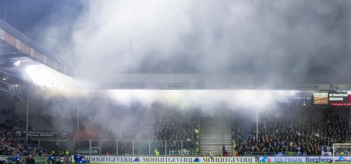 KNVB leg took PSV flinke boete op om afsteken vuurwerk