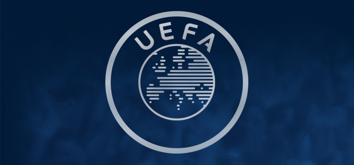 Southgate en Sterling roepen UEFA op in te grijpen in racistische leuzen