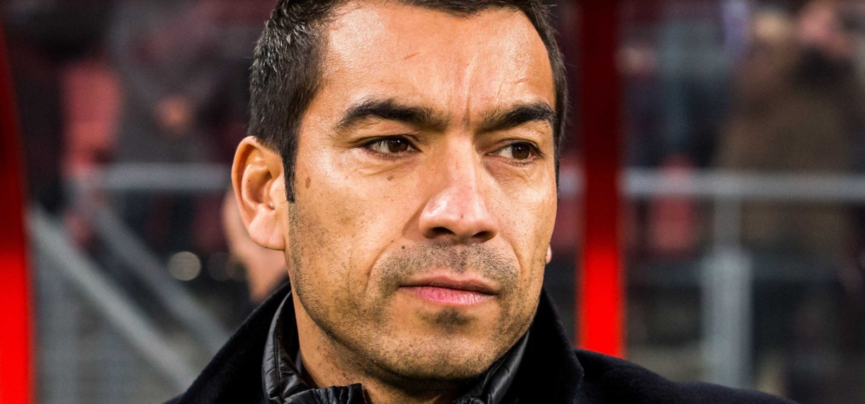 Van Bronckhorst: ‘In China komt het leven echt weer op gang’