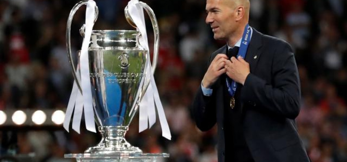 Zidane keert na 10 maanden terug als trainer van Real Madrid