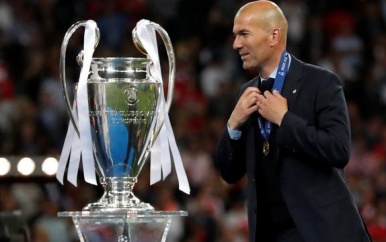 Zidane keert na 10 maanden terug als trainer van Real Madrid