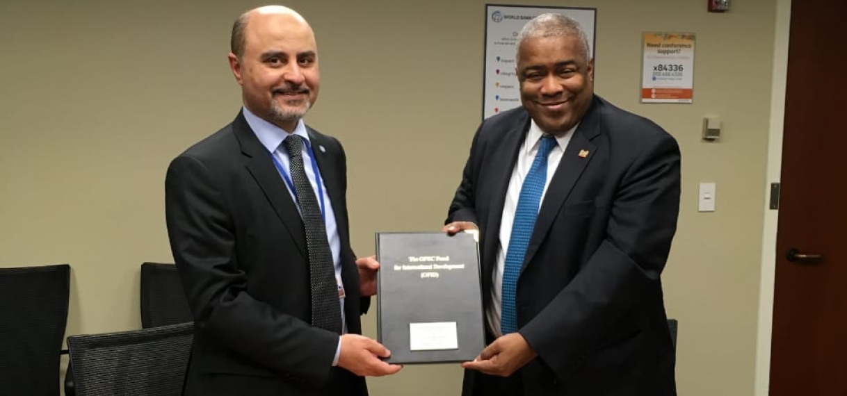 Suriname en OFID gaan overeenkomst ter stimulering private sector ontwikkeling aan
