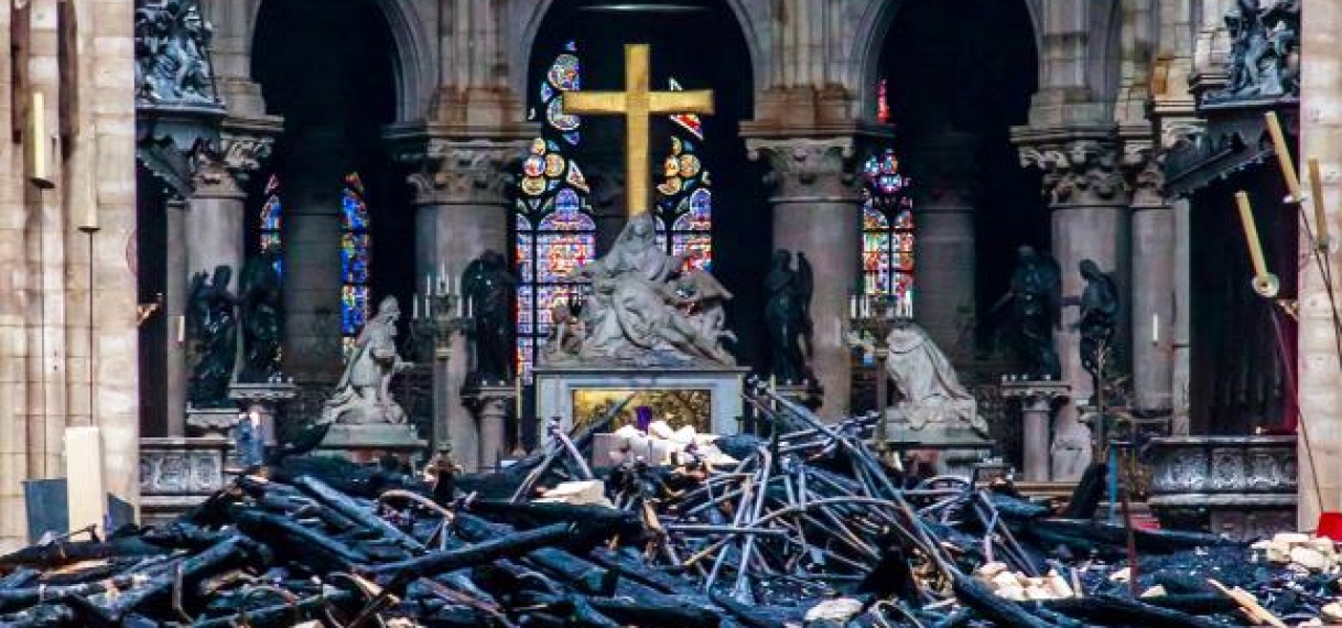 Franse minister: Genoeg geld binnen voor restauratie Notre – Dame