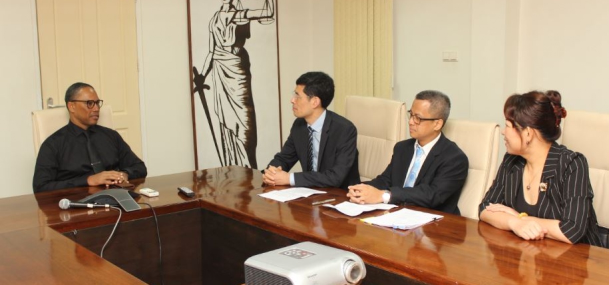 Concept uitleveringsverdrag Suriname en China geproduceerd