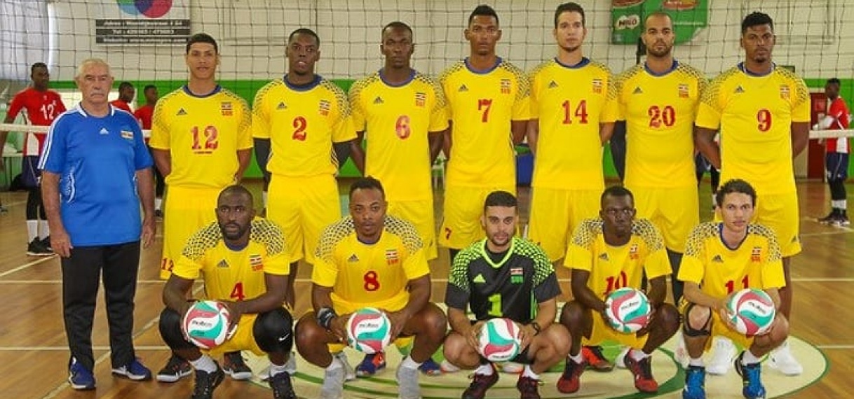 Surinaamse heren selectie neemt deel aan volleyball Panam cup