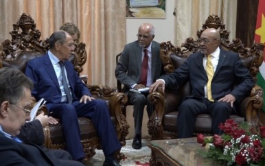 President Bouterse ontvangt minister Lavrov voor kort onderhoud