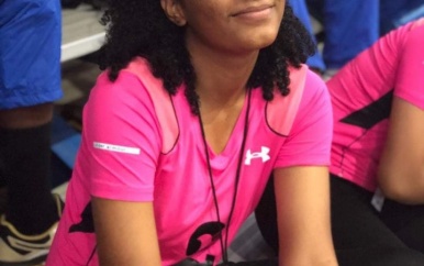 De nationale meisjesselectie van Suriname is na twee duels nog ongeslagen in het Caribisch U18-volleybalkampioenschap