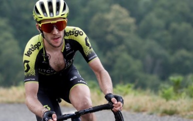 Mitchelton-Scott definitief zonder tielverdediger Simon Yates naar Vuelta