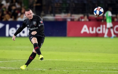 Rooney vanaf januari assistant van Cocu en spelerbij Derby County
