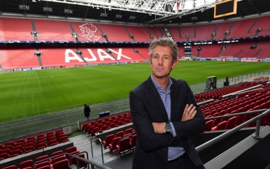 Algemeen directeur Van der Sar sluit overstap van Ajax naar United uit