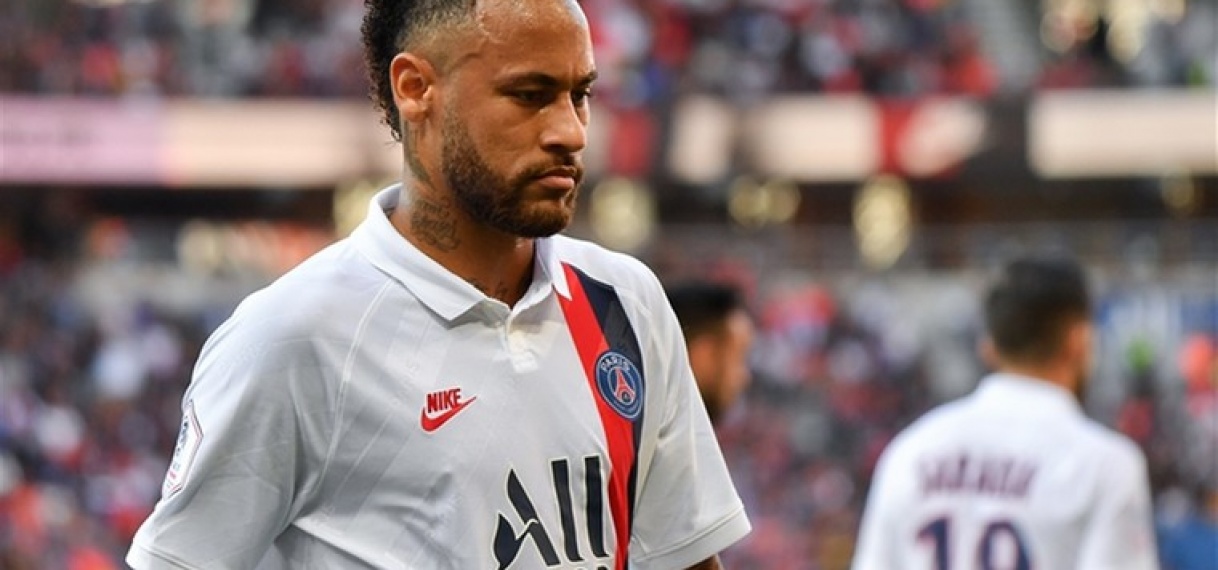 Neymar weer redder van PSG