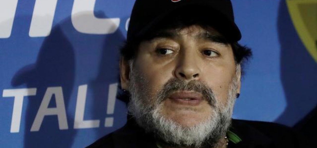Diego Maradona is aangesteld als trainer van Gimnasia y Esgrima