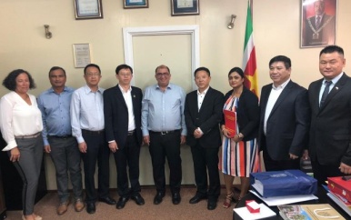 Volksgezondheid tekent MOU met Xianning Hospital