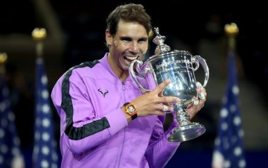Nadal wint zinderende US Open-finale en pakt negentiende Grand Slam-tite