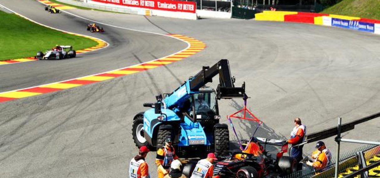Verstappen valt in eerste romde uit bij Grand Prix