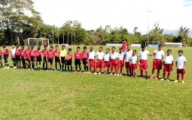 Werkbezoek Ajax aan Nacional Soccer Academy Suriname (NSA)